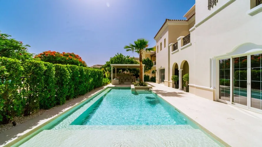 6 bedrooms townhouse for sale, Dubai, UAE No. 2255 № 3