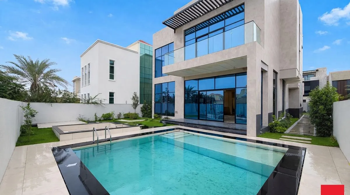 6 bedrooms villa for sale, Jumeirah Park, Dubai, UAE No. 2316