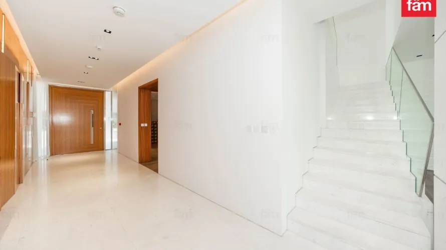 5 bedrooms villa for sale, Palm Jumeirah, Dubai, UAE No. 2321 № 6