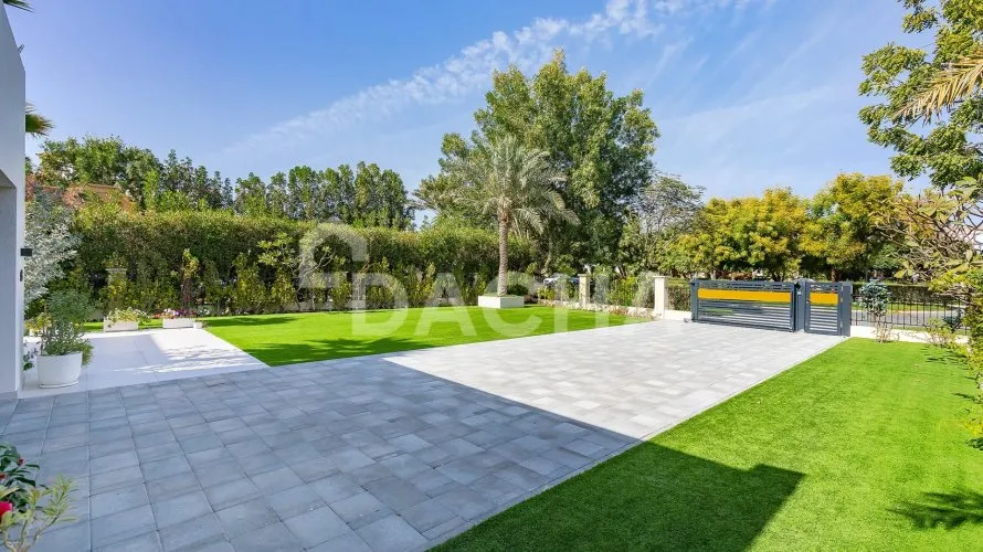 5 bedrooms villa for sale, Jumeirah Islands, Dubai, UAE No. 2392 № 1