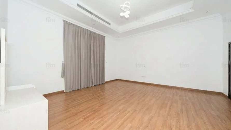 7 bedrooms villa for sale , Umm Al Sheif, Dubai, UAE No. 2307 № 6