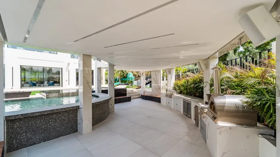 6 bedrooms villa for sale, Wadi Al Safa 3, Dubai, UAE No. 2305 № 3