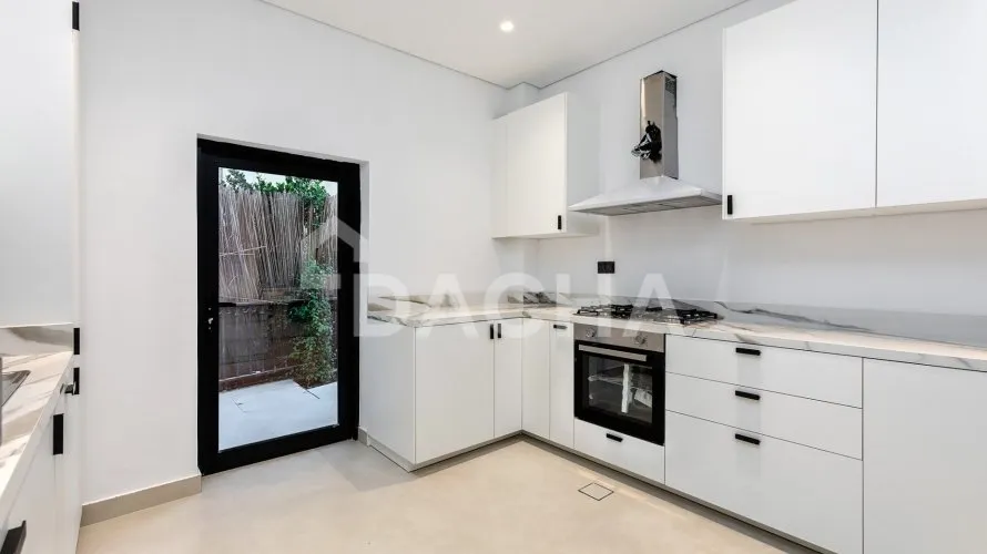 4 bedrooms villa for sale, Jumeirah Islands, Dubai, UAE No. 2393 № 9