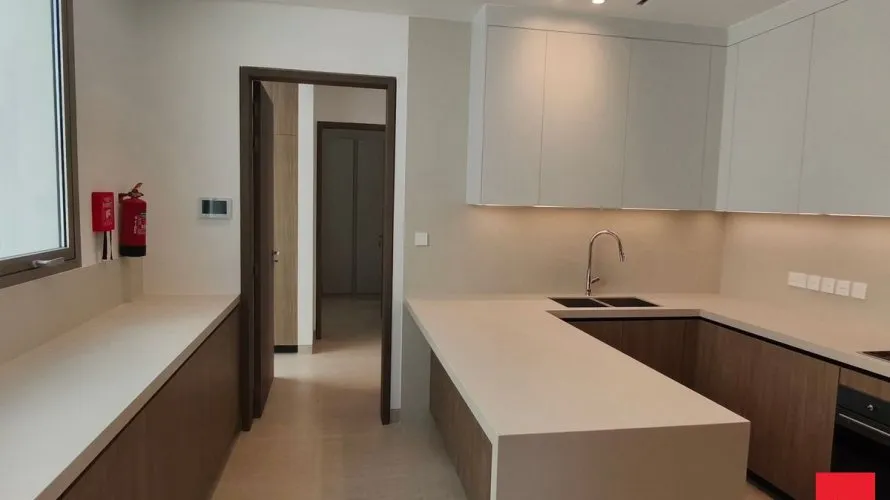 5 bedrooms villa for sale, Jumeirah Park, Dubai, UAE No. 2596 № 1
