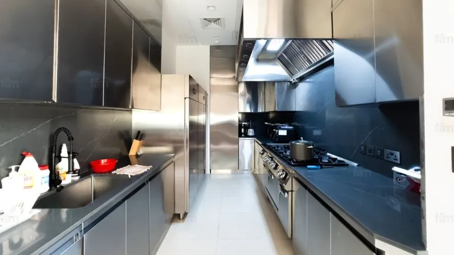 5 bedrooms villa for sale, Al Barsha, Dubai, UAE No. 2333 № 5