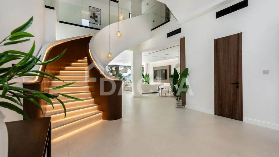 5 bedrooms villa for sale , Jumeirah Golf Estates, Dubai, UAE No. 2518 № 2