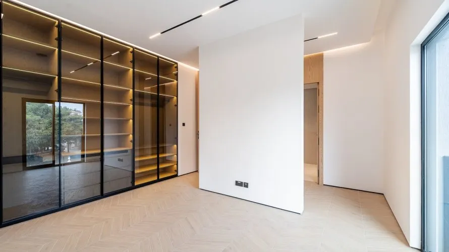 6 bedrooms villa for sale, Dubai Investment Park, Dubai, UAE No. 2409 № 4