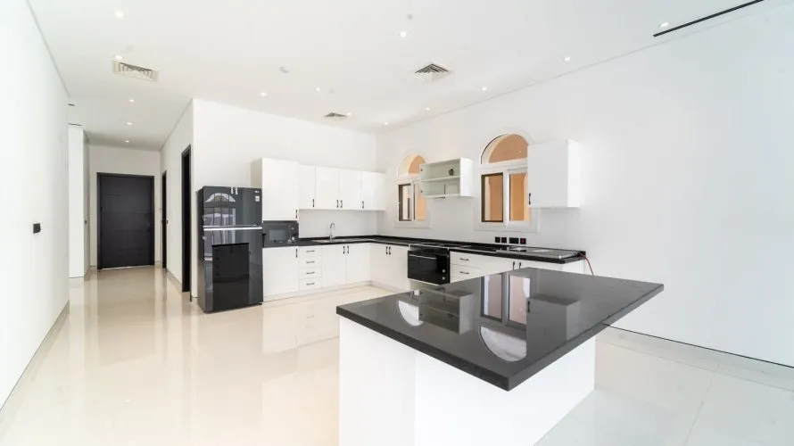 6 bedrooms villa for sale, Dubai, UAE No. 2248 № 4