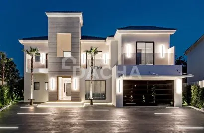 5 bedrooms villa for sale , Jumeirah Islands, Dubai, UAE No. 2402
