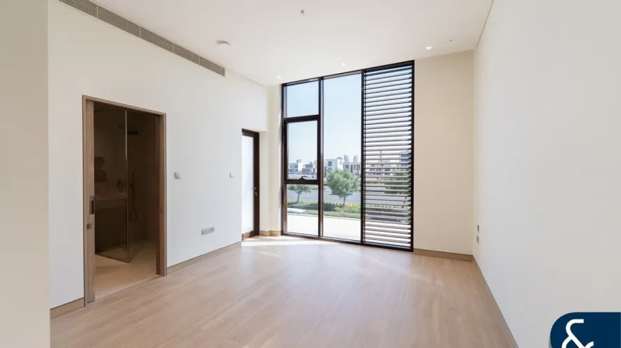 5 bedrooms villa for sale, Jumeirah Park Homes, Jumeirah Park, Dubai, UAE No. 2271 № 4