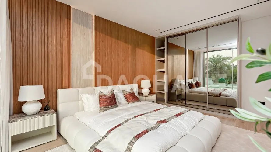 5 bedrooms villa for sale, Jumeirah Golf Estates, Dubai, UAE No. 2513 № 13