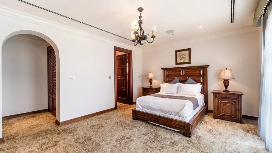 6 bedrooms villa for sale, Dubai, UAE No. 2261 № 9