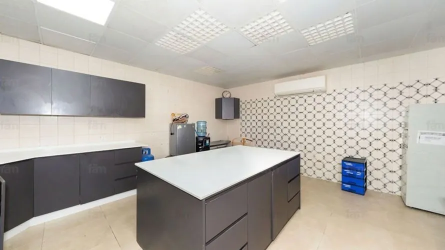 7 bedrooms villa for sale , Umm Al Sheif, Dubai, UAE No. 2307 № 23