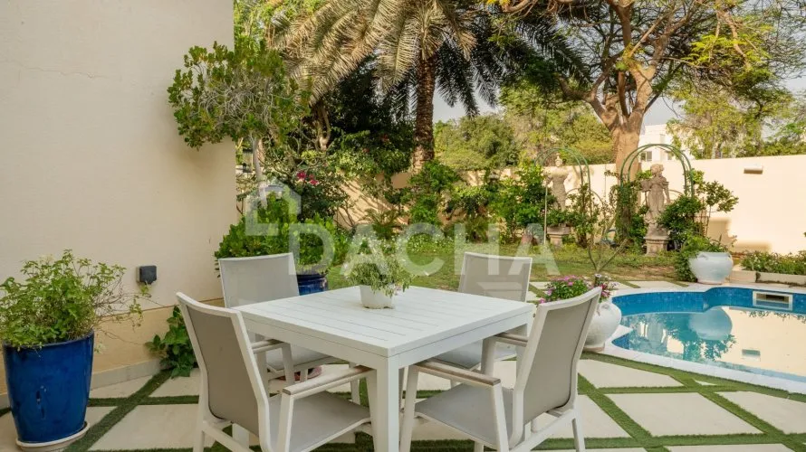 5 bedrooms villa for sale , Meadows, Dubai, UAE No. 2398 № 16