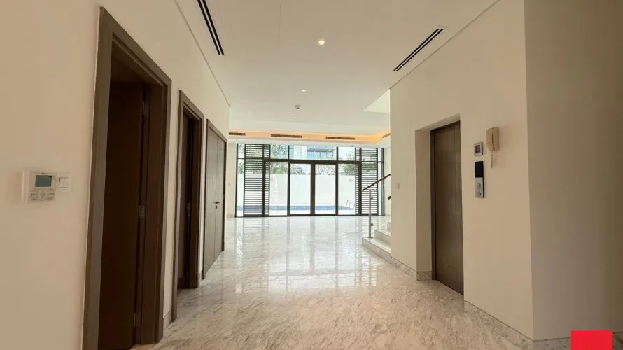 4 bedrooms villa for sale , Dubai, UAE No. 2317 № 15