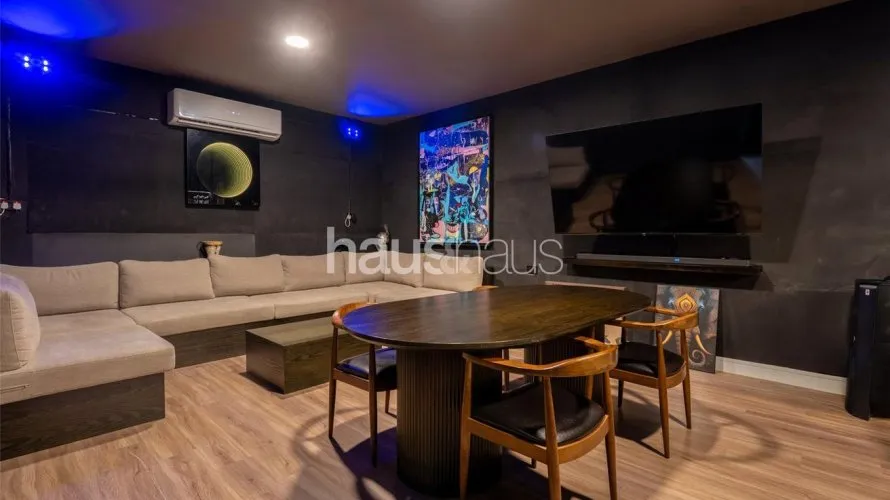 6 bedrooms villa for sale, Dubai Investment Park, Dubai, UAE No. 2218 № 21