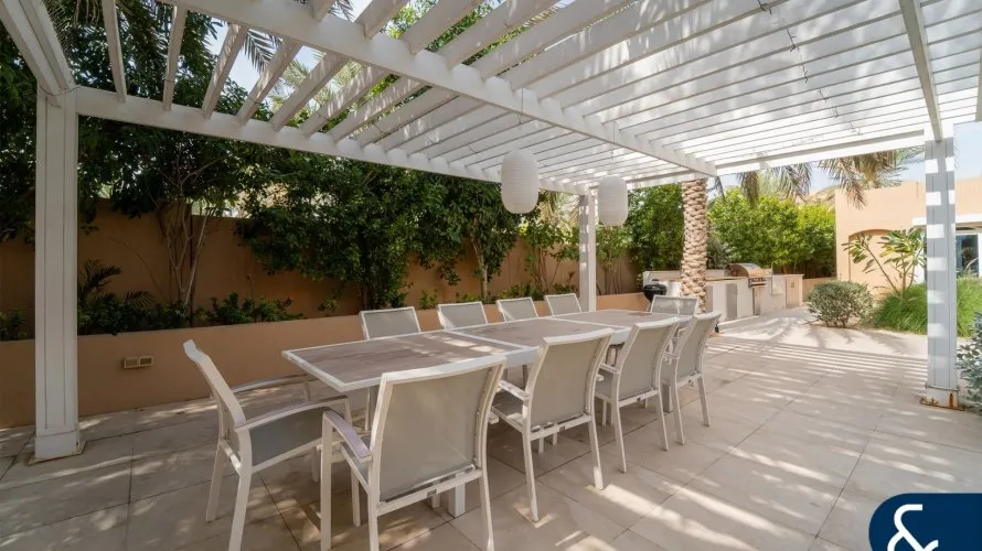 7 bedrooms villa for sale , Arabian Ranches, Dubai, UAE No. 2294