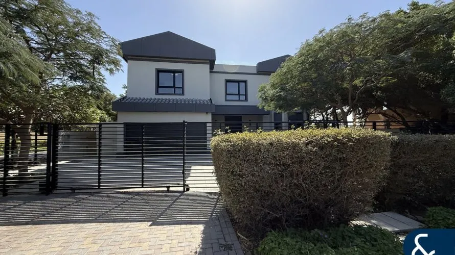 5 bedrooms villa for sale , The Villa, Dubai, UAE No. 2293