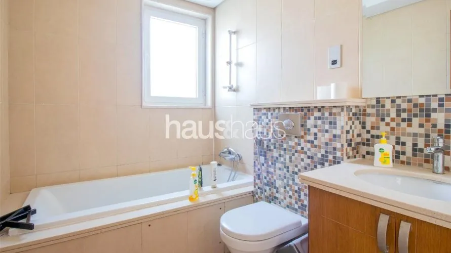 5 bedrooms villa for sale, Jumeirah Park, Dubai, UAE No. 2623 № 5