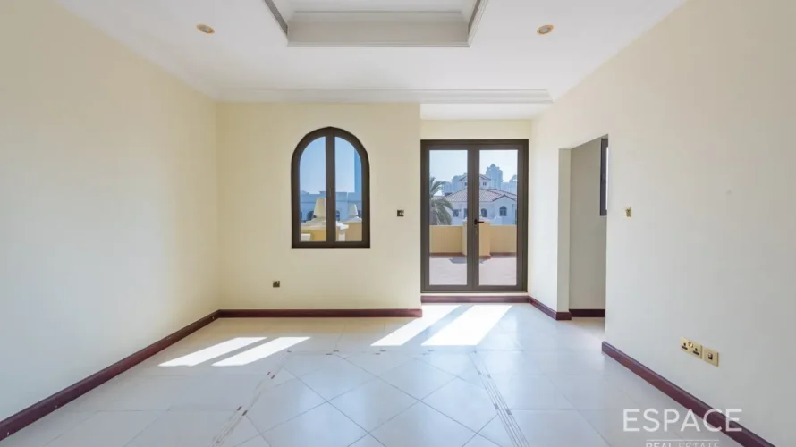 4 bedrooms villa for sale, Palm Jumeirah, Dubai, UAE No. 3010 № 8