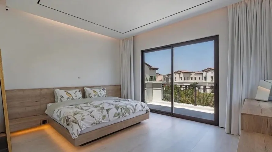 4 bedrooms villa for sale, Dubai, UAE No. 2862 № 8