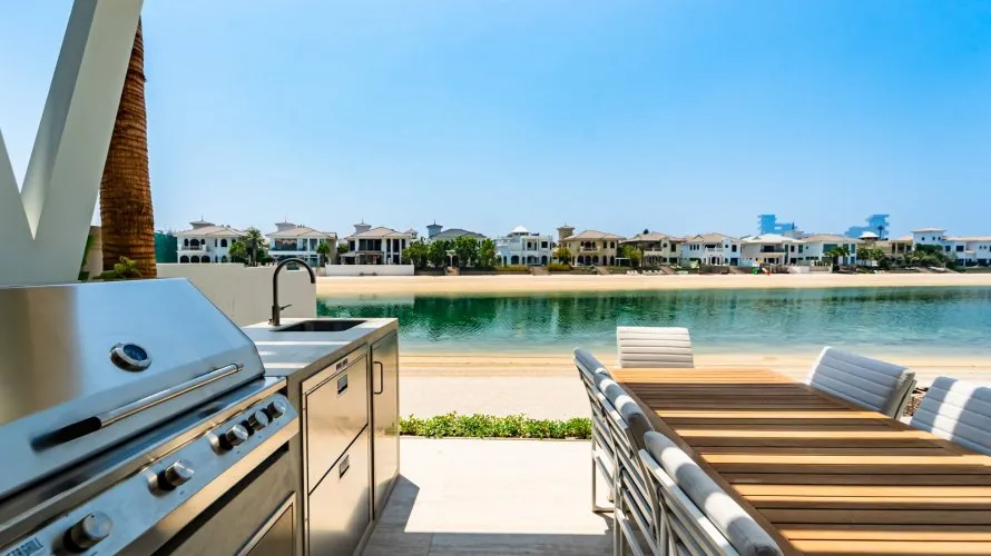 4 bedrooms villa for sale, Palm Jumeirah, Dubai, UAE No. 2863 № 1