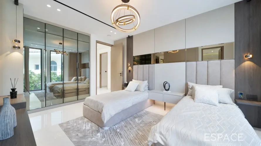 4 bedrooms villa for sale, Palm Jumeirah, Dubai, UAE No. 3015 № 11