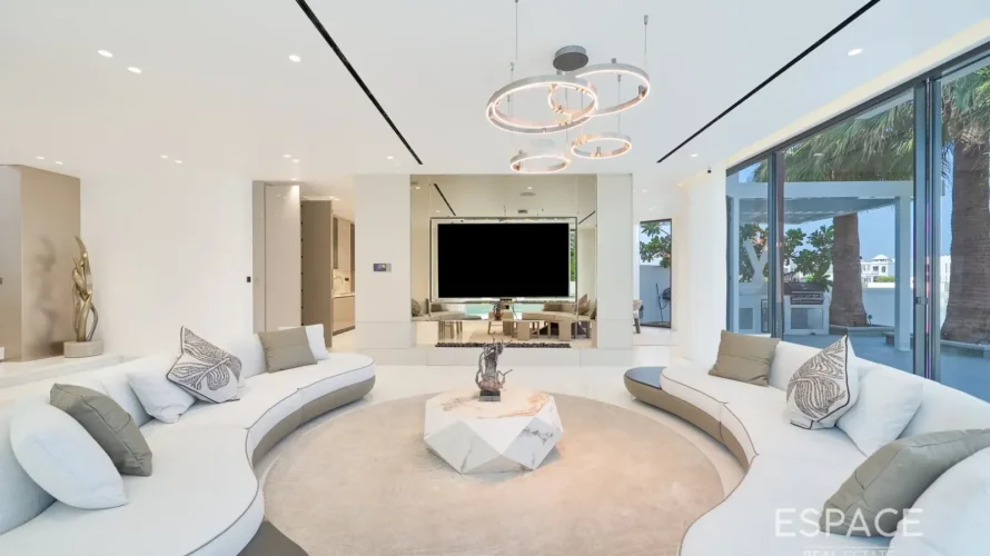 4 bedrooms villa for sale, Palm Jumeirah, Dubai, UAE No. 3015 № 16