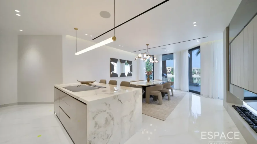 4 bedrooms villa for sale, Palm Jumeirah, Dubai, UAE No. 3015 № 15