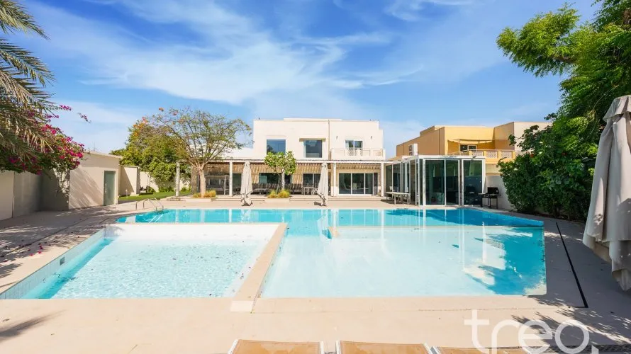 6 bedrooms villa for sale, Meadows, Dubai, UAE No. 2820 № 2