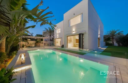 5 bedrooms villa for sale, Meadows, Dubai, UAE No. 2987
