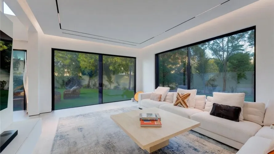 4 bedrooms villa for sale, Dubai, UAE No. 2862 № 5
