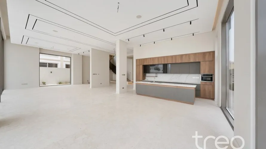 6 bedrooms villa for sale, Jumeirah Park, Dubai, UAE No. 2819 № 10
