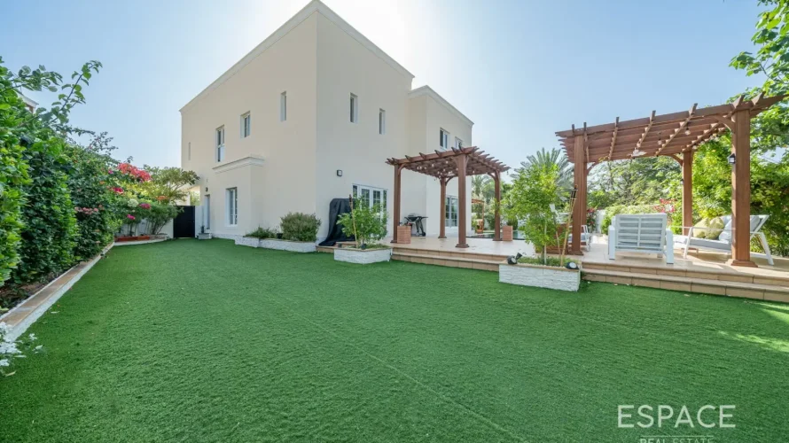 4 bedrooms villa for sale, Meadows 1, Meadows, Dubai, UAE No. 2991