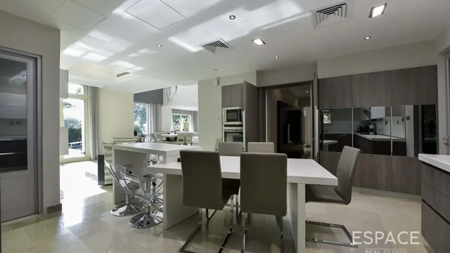 4 bedrooms villa for sale, Jumeirah Islands, Dubai, UAE No. 2956 № 5