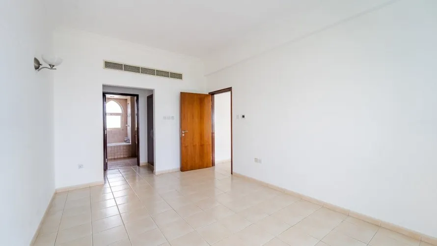 4 bedrooms villa for sale, Jumeirah Islands, Dubai, UAE No. 2853