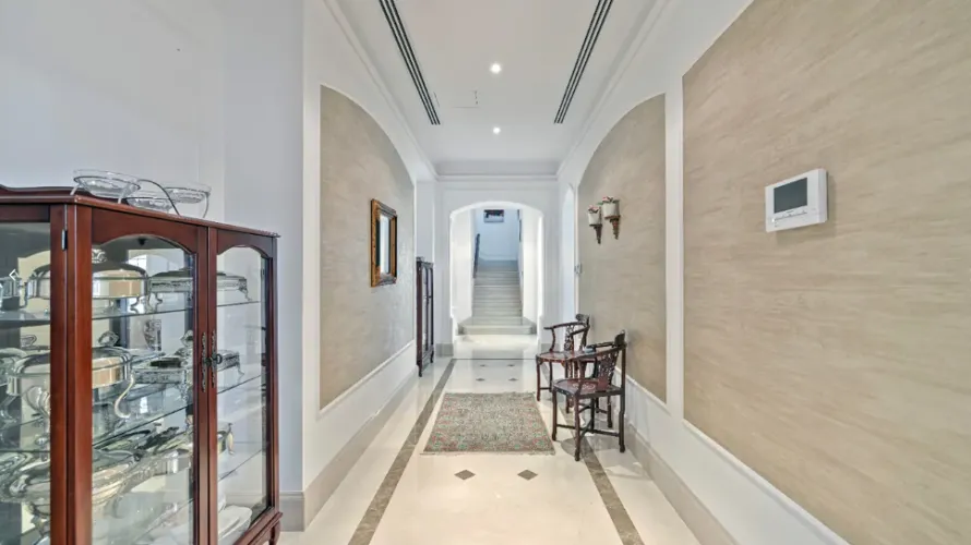 6 bedrooms villa for sale, Arabian Ranches, Dubai, UAE No. 2842 № 18