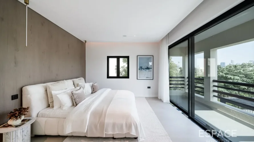 5 bedrooms villa for sale, Meadows, Dubai, UAE No. 2995 № 6