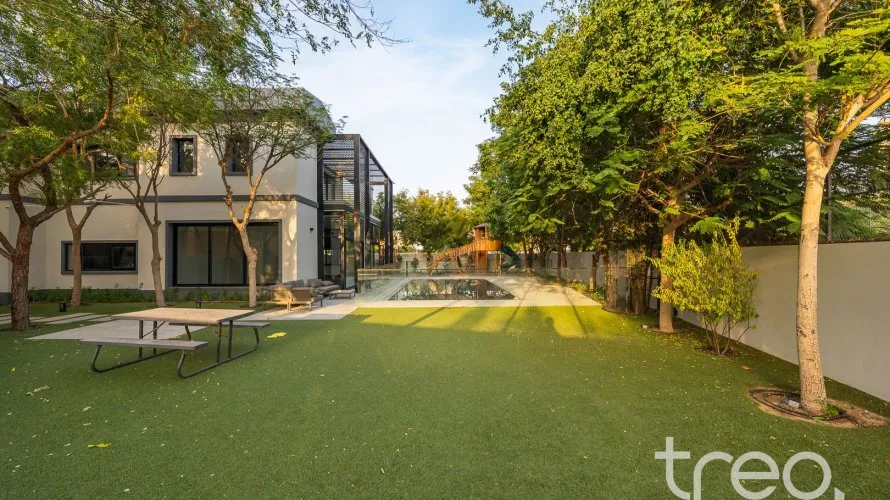 5 bedrooms villa for sale, The Villa, Dubai, UAE No. 2838 № 23