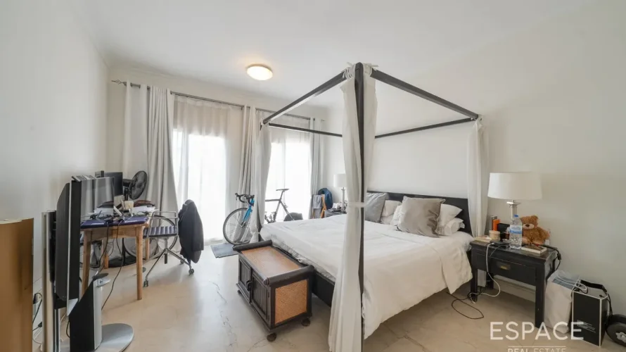 5 bedrooms villa for sale, The Lakes, Dubai, UAE No. 2976 № 13