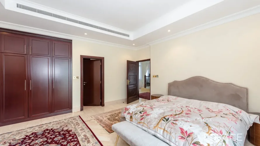 6 bedrooms villa for sale, Palm Jumeirah, Dubai, UAE No. 3002 № 7