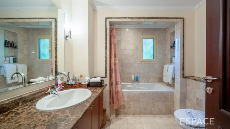 6 bedrooms villa for sale, Meadows, Dubai, UAE No. 2971 № 5