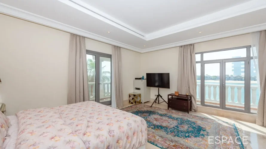 6 bedrooms villa for sale, Palm Jumeirah, Dubai, UAE No. 3002 № 8