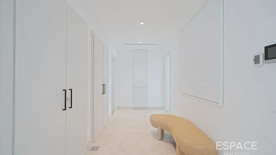 4 bedrooms villa for sale, Meadows, Dubai, UAE No. 2986 № 8