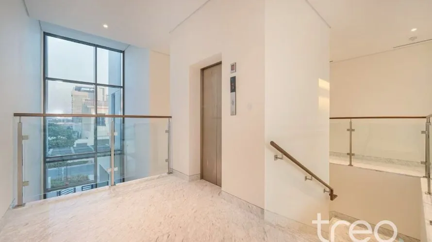 5 bedrooms villa for sale, District One, Mohammed Bin Rashid City, Dubai, UAE No. 2818 № 1