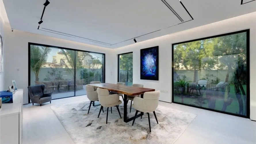 4 bedrooms villa for sale, Dubai, UAE No. 2862 № 12