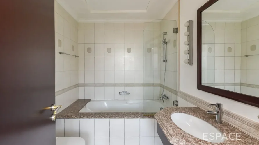 4 bedrooms villa for sale, Palm Jumeirah, Dubai, UAE No. 2985 № 4