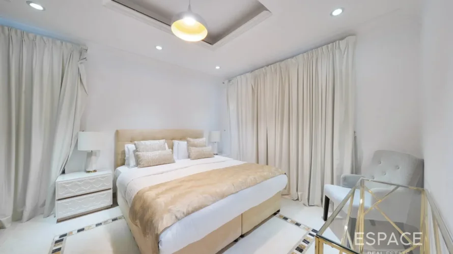 4 bedrooms villa for sale, Palm Jumeirah, Dubai, UAE No. 3019 № 12