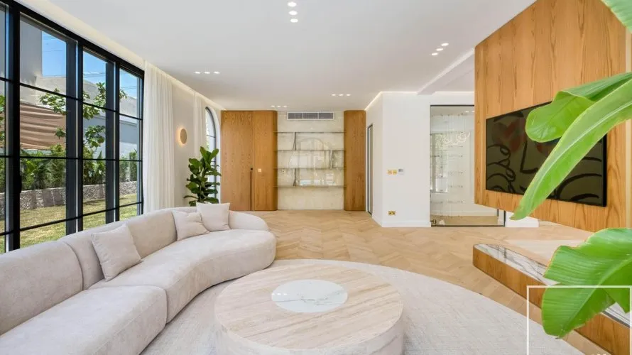 5 bedrooms villa for sale, Jumeirah Village Triangle, Dubai, UAE No. 3501