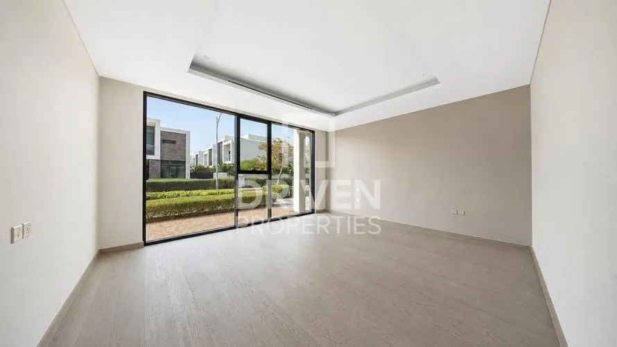 7 bedrooms villa for sale, DAMAC Hills (Akoya by DAMAC), Dubai, UAE No. 3125 № 13